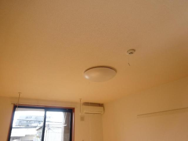 エトワール エアコン・照明器具・ハンガー掛け