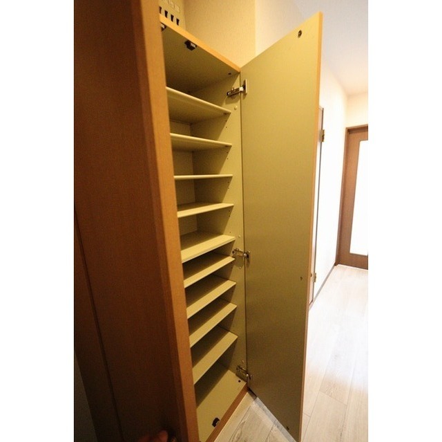 カサグランデ湘南101号室 大型靴箱