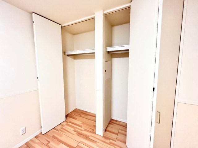 ラパンドール 居室には収納力たっぷりなダブルクローゼットも