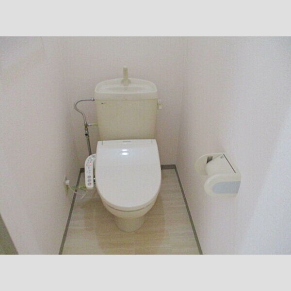 メイヒルズ102号室 温水洗浄暖房便座