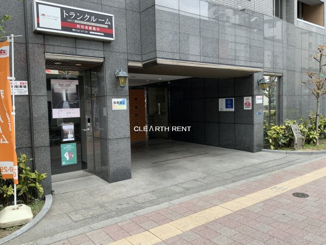 パレステュディオ新宿パークサイド12階 スタイリッシュなエントランス