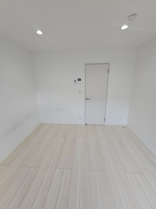 アレーゼ東浦和1階 内観