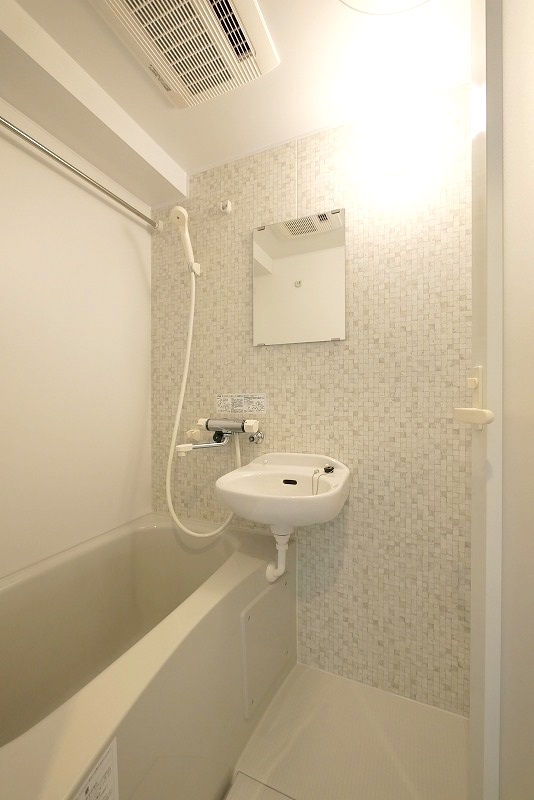 レジデンス横浜天王町4階 同建物別部屋の参考画像