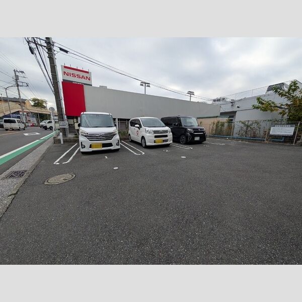 グリーンビレッジ 駐車場