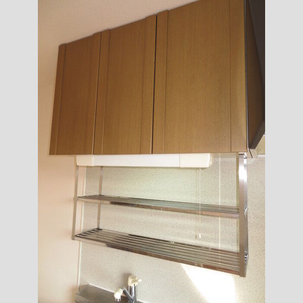 クレセント　AB キッチン上部の棚です♪