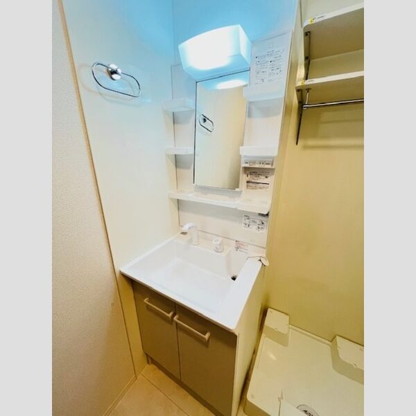 ブリーズコースト夕陽ヶ丘 洗髪洗面化粧台