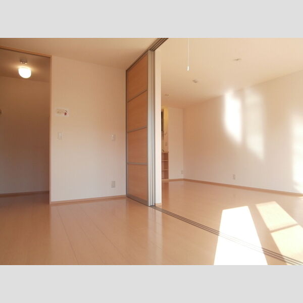 ボヌール四季　Ⅲ201号室 洋室