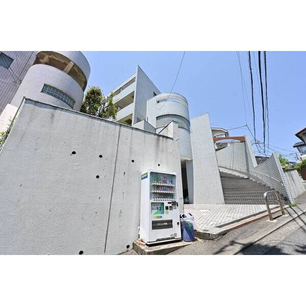 ラ・パルフェ・ド・セヴェールNO.4 外観