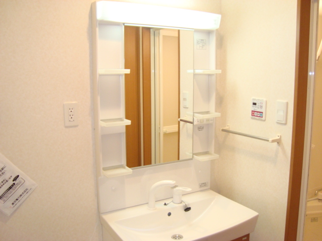 グレイシャス203号室 洗髪洗面化粧台