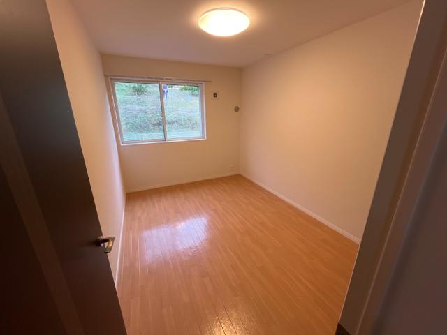 エクセレントヒルズ201号室 洋室