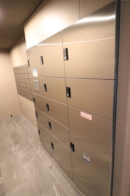 ジェノヴィア西高島平Ⅱ3階 エントランス