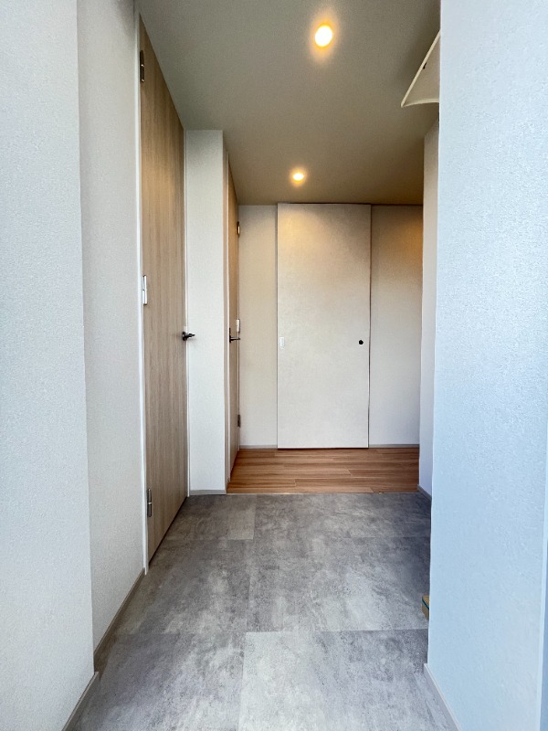リヴ　アン　フルール6階 玄関