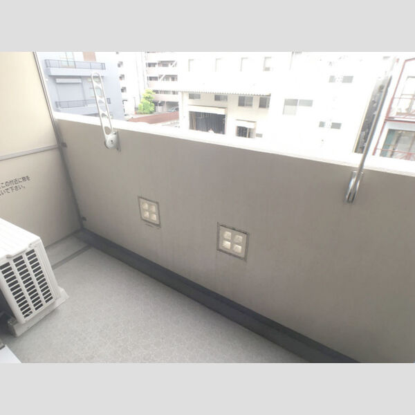 SOLARE横浜 バルコニー