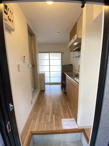オーシャンフラット103号室 玄関