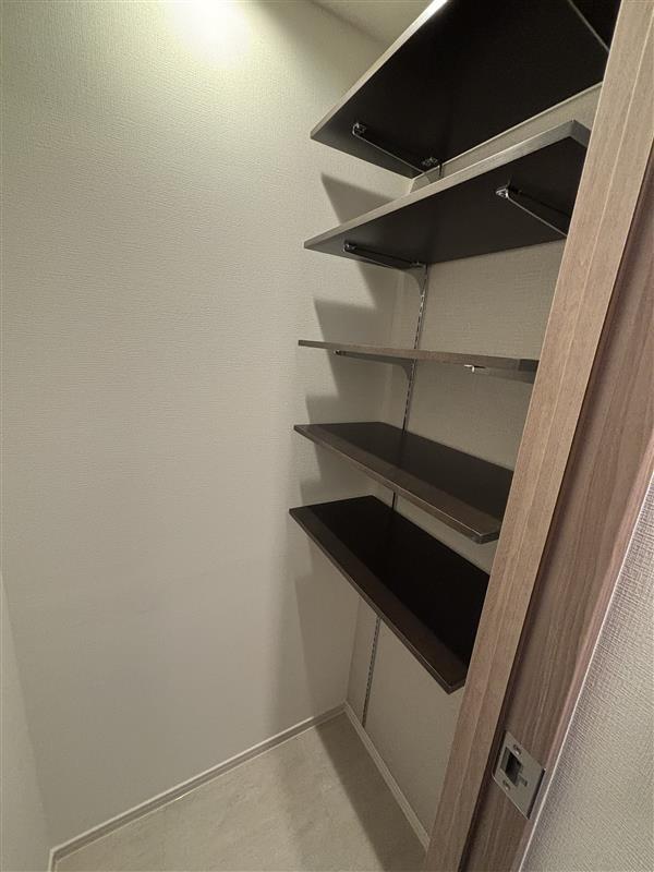 リブリ・セリジエ1階 収納