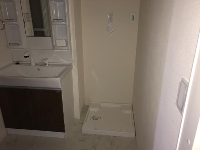 Ｒｏｏｆｅｒ301号室 洗濯機置場