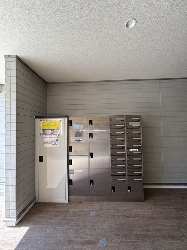 リブリ・テラスコーワ3階 エントランス