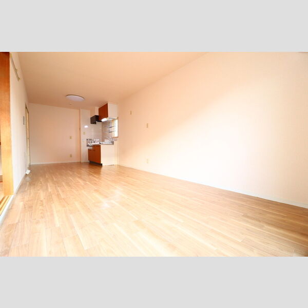 ファーストヴューラ　八番館 LDK