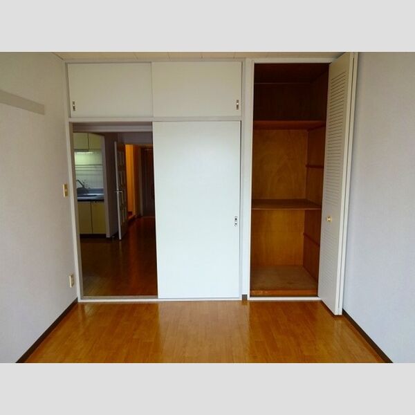 サンボナール 洋室