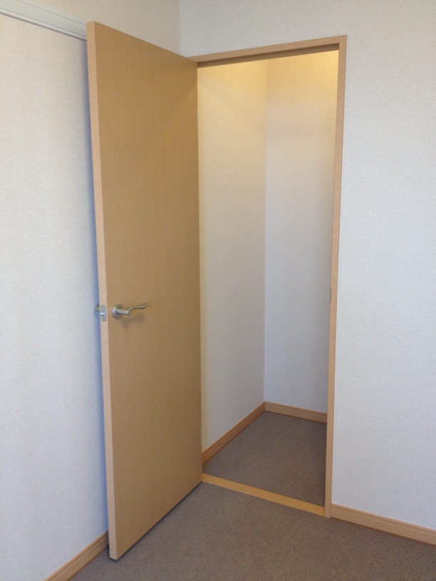 レオパレスユーアー304号室 シューズボックス