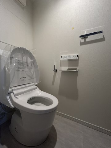 グランパセオ目黒大塚山B106号室 トイレ