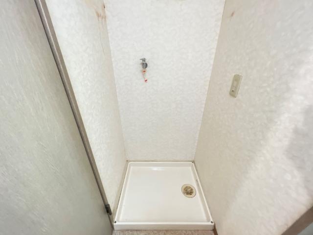 ガーデンスクエア102号室 洗濯機置場