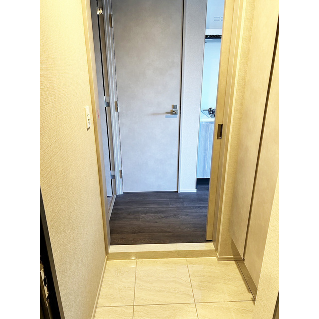 THE GATEHOUSE浅草雷門0505号室 内観