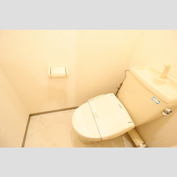 パストラル　参番館205号室 温水洗浄暖房便座