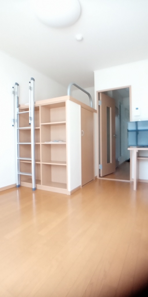 レオパレス山幸 寝室