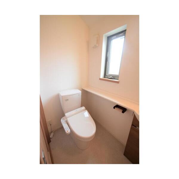 杉並区南荻窪1丁目戸建て1号室 トイレ