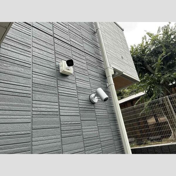 D-ROOM椿森1丁目A 防犯カメラ