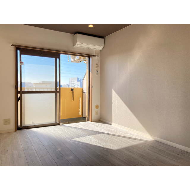 マーメイド湘南 洋室　Renotta(C)