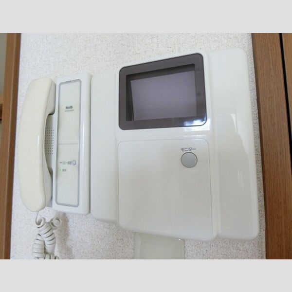 学遊館106号室 モニター付きインターホン