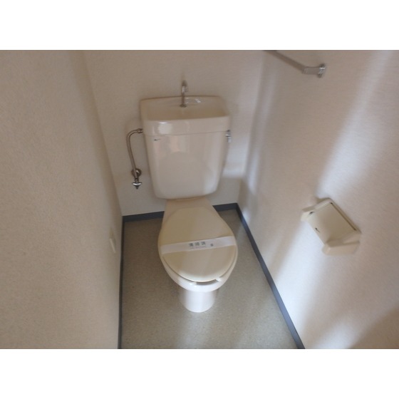 コーラルスターガーデン401号室 トイレ