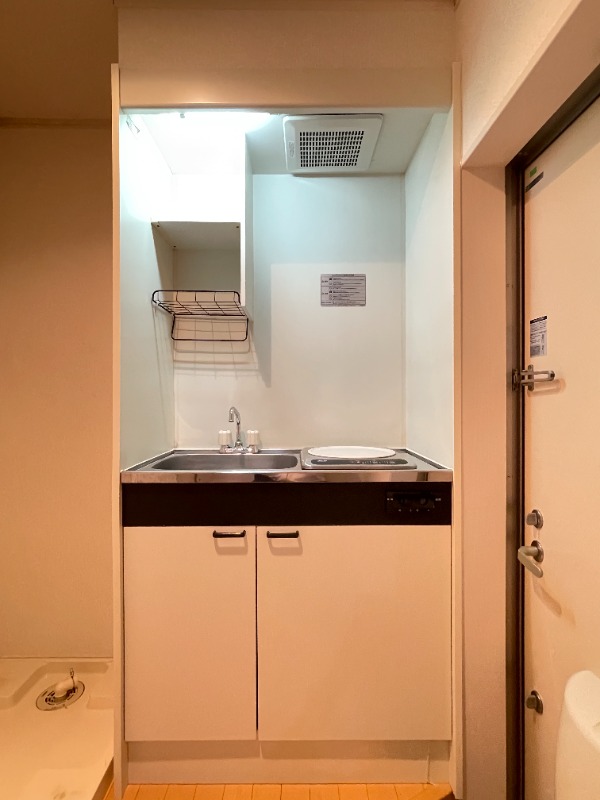 シャイニーソフト新宿御苑1階 部屋その他