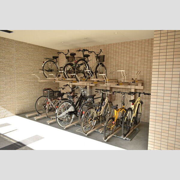 グランヴレーユ 駐輪場