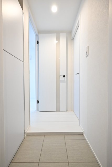 Ｔｈｅ　Ｒｅｓｉｄｅｎｃｅ　Ｎｉｈｏｎｂａｓｈｉ5階 玄関