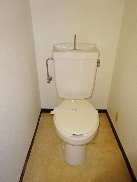 メルベーユカネフサ2階 トイレ