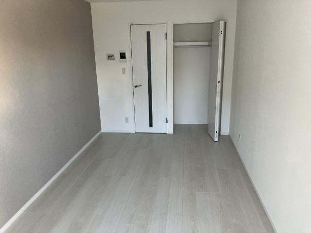 ピアコートTM新所沢壱番館4階 リビング