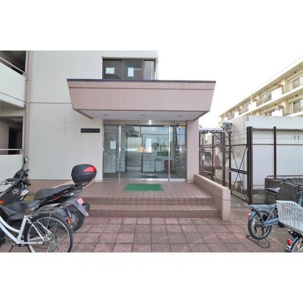 第5秋山エンタービル155号室 エントランス