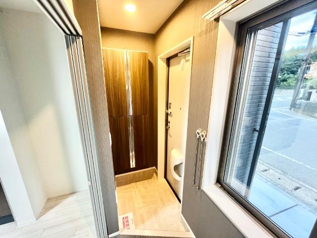 ククナＳＯ103号室 玄関