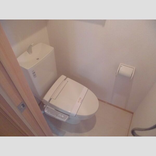 ネブラスカ103号室 温水洗浄暖房便座