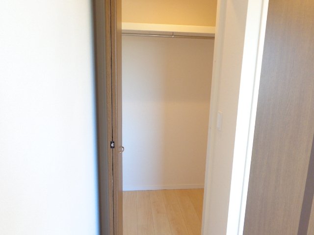 キャッスルパーク101号室 ウォークインクローゼット