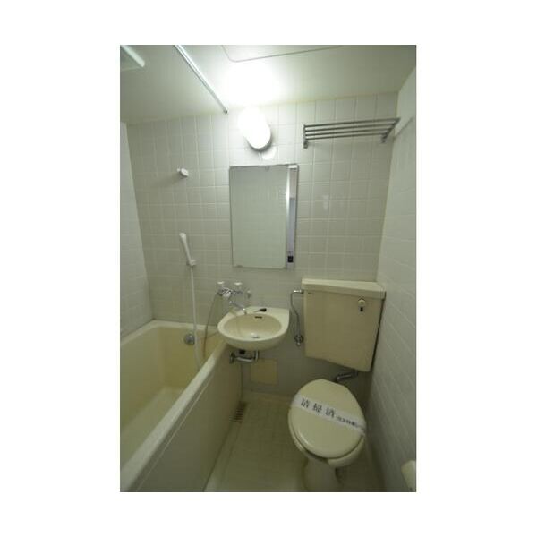 第一ファミールビル202号室 洗面