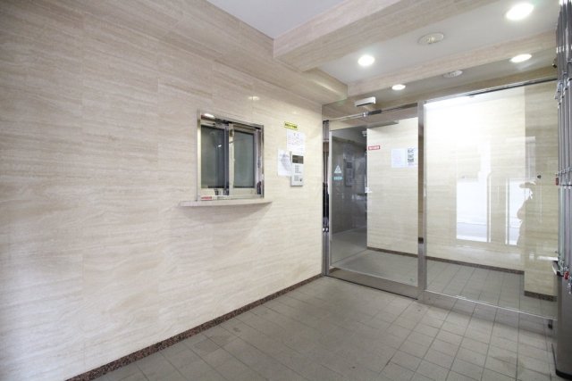 スカイコート世田谷用賀第２ エントランス