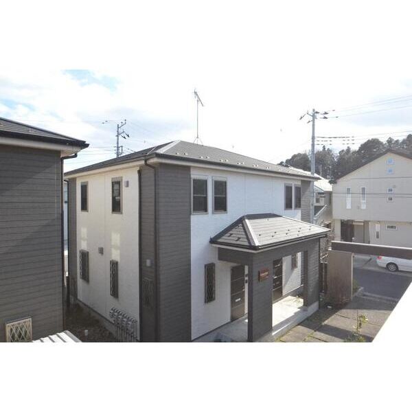 Village　Crescent 外観