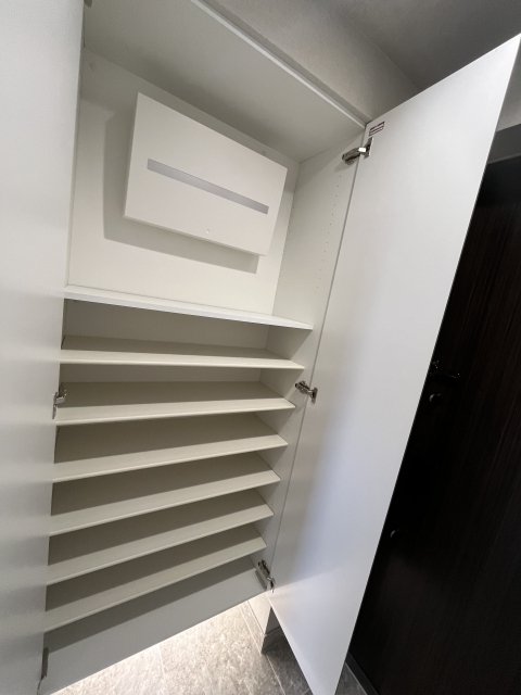 ザ・パークハウス　アーバンス　中目黒 靴入