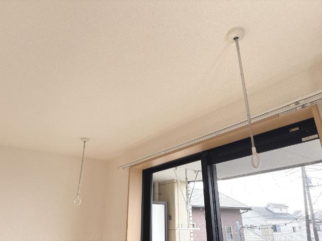 ロイヤルハイツ 室内物干