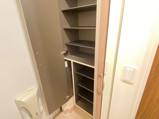 ヴァンベール 下駄箱