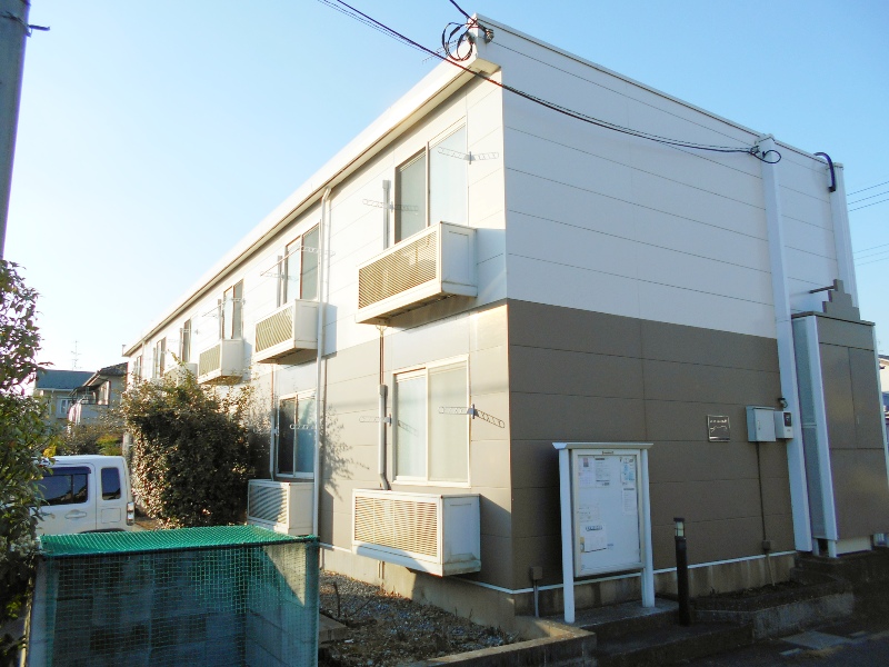 レオパレスアゼリアの外観画像